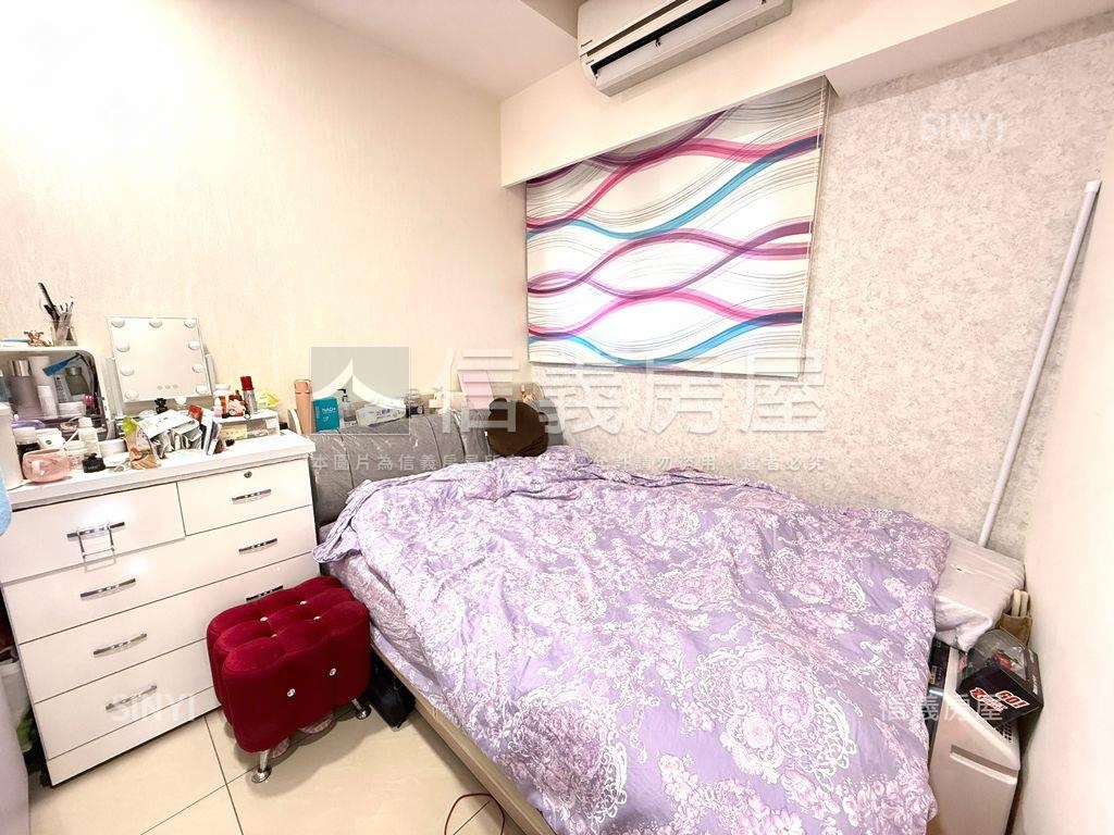 涵萃主臥衛浴有開窗房屋室內格局與周邊環境