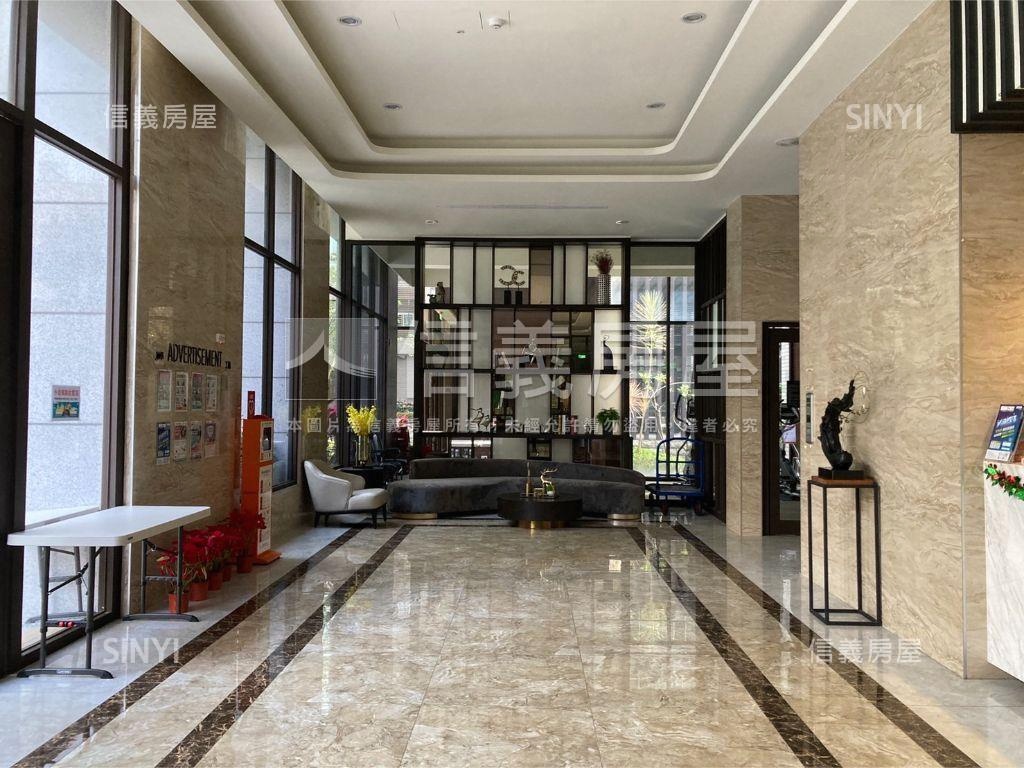 涵萃主臥衛浴有開窗房屋室內格局與周邊環境