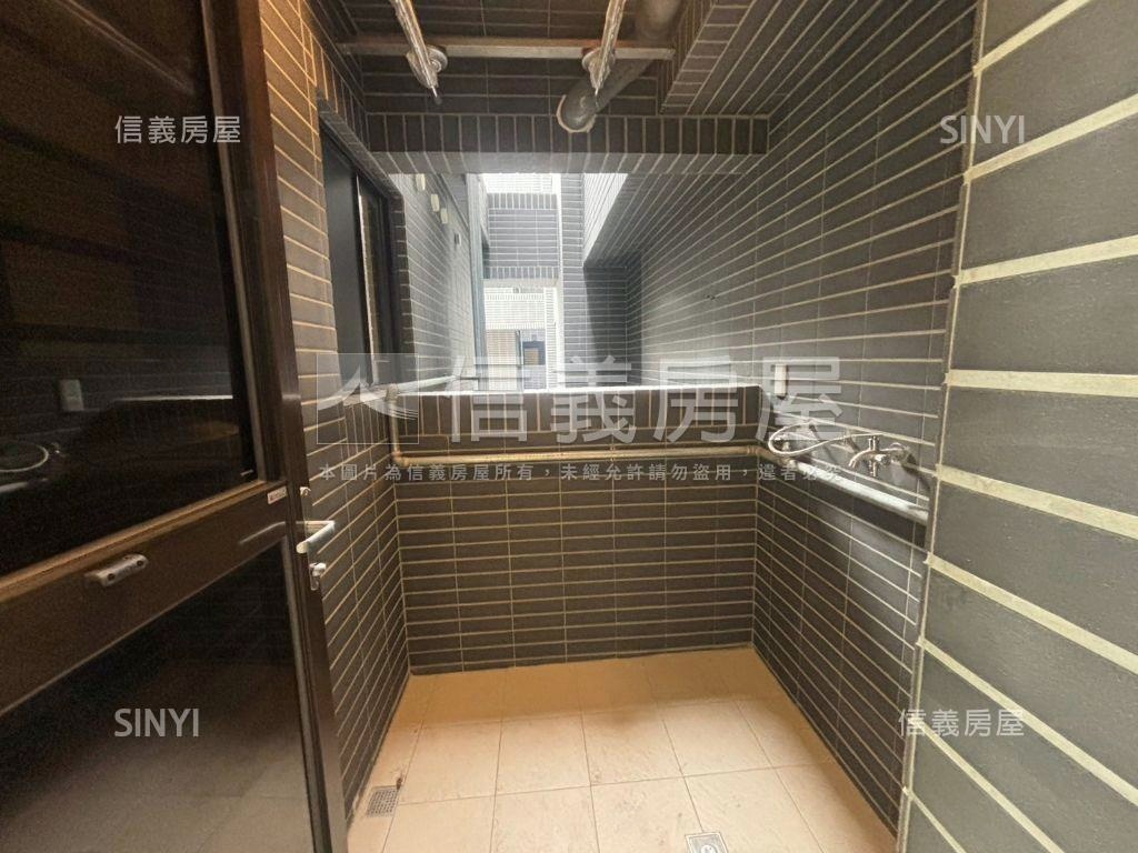 維瓦第泰極三房平車房屋室內格局與周邊環境