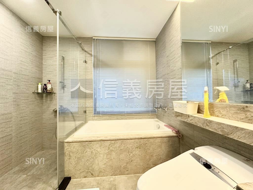 新都廳典雅釋出附獨立平車房屋室內格局與周邊環境