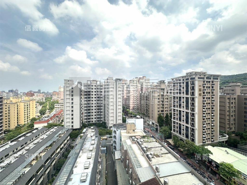 大有國中旁稀有三房車位房屋室內格局與周邊環境