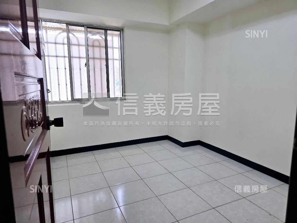 青年福利園溫馨大空間房屋室內格局與周邊環境