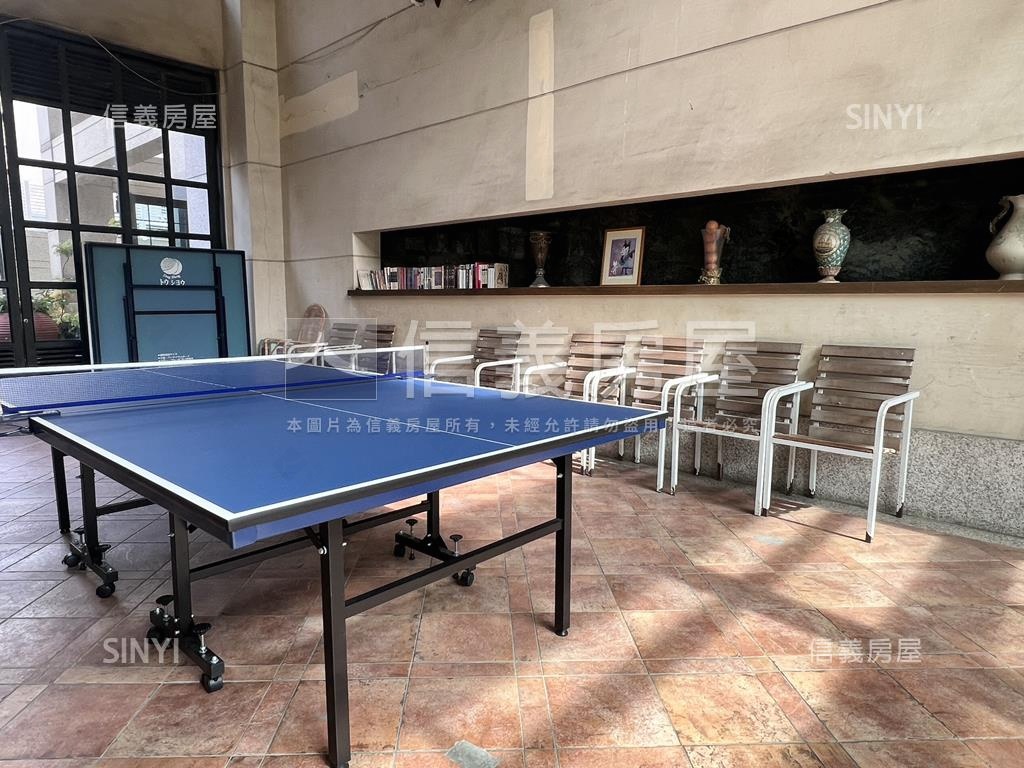 晶悅河畔公園首排四房平車房屋室內格局與周邊環境