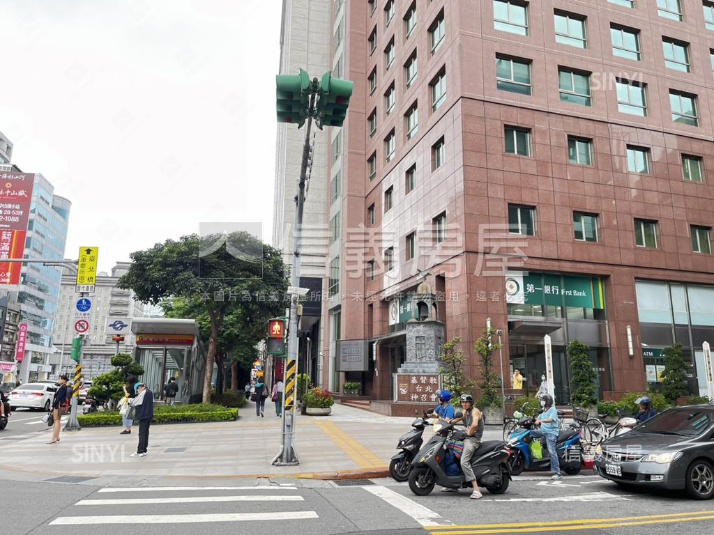 民權西路捷運站金店面房屋室內格局與周邊環境