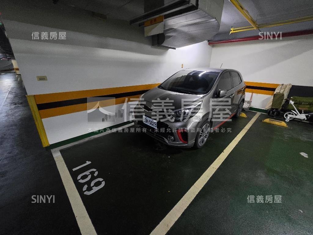 鎮金殿優質坡平車位房屋室內格局與周邊環境