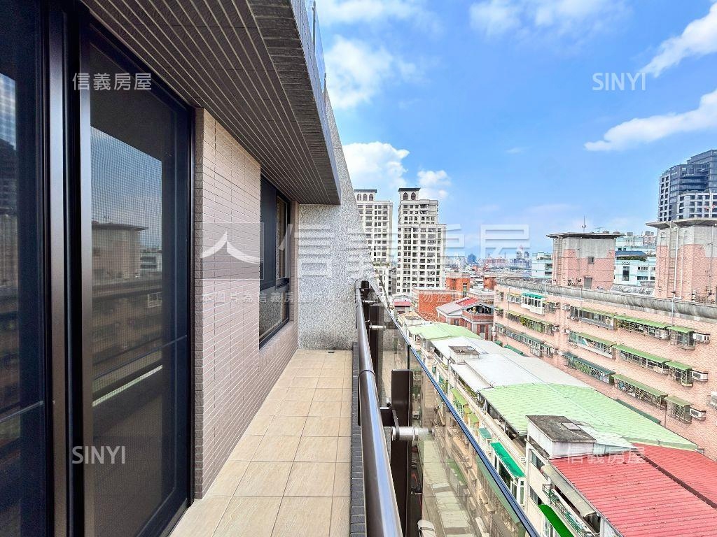 仁愛傳家全新三房車位房屋室內格局與周邊環境