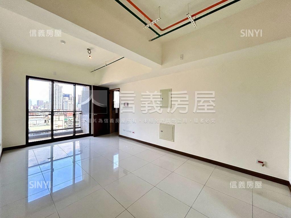 仁愛傳家全新三房車位房屋室內格局與周邊環境