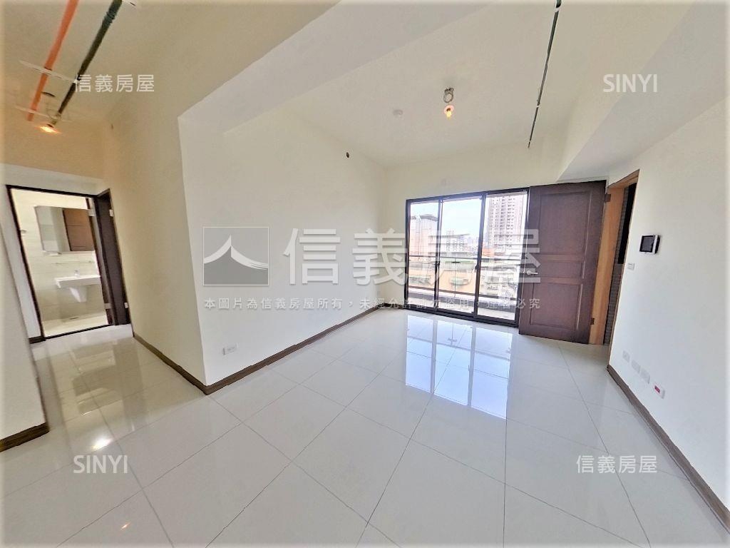 仁愛傳家全新三房車位房屋室內格局與周邊環境