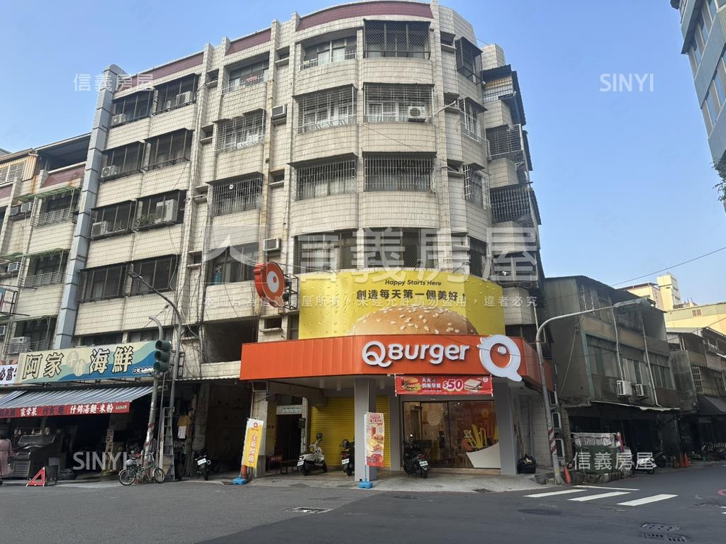 高科大收租三角窗透店房屋室內格局與周邊環境