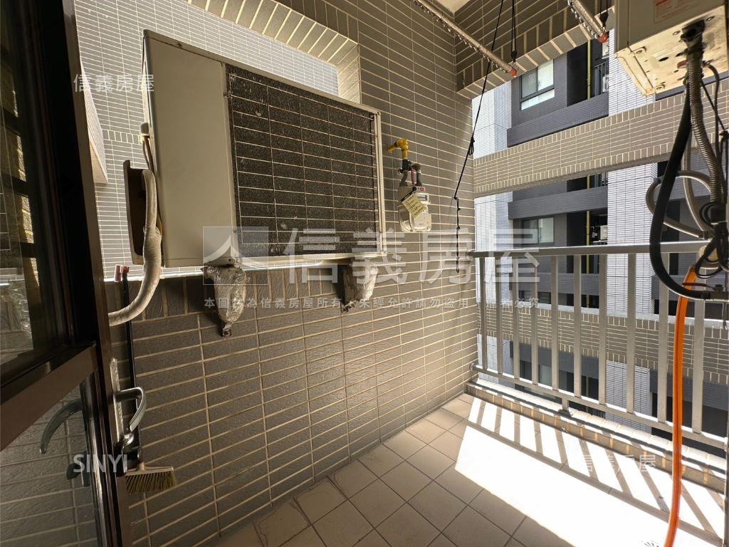 圓周綠黃金樓層房屋室內格局與周邊環境