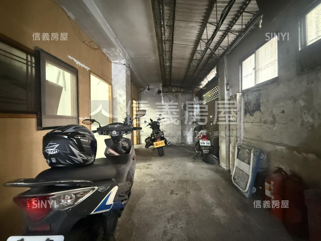 新莊活巷低總價一樓房屋室內格局與周邊環境