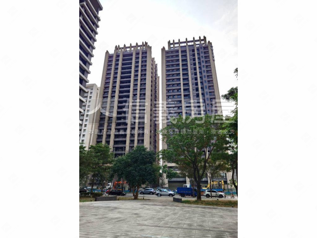 聯上康橋Ｂ１面公園平車房屋室內格局與周邊環境