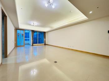 四季朝南，四房光映居