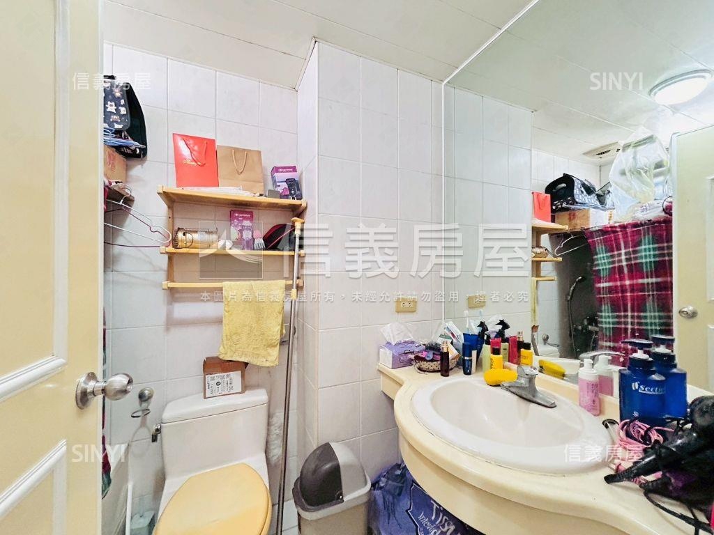 龍安《真愛Ｅ區》３房車位房屋室內格局與周邊環境