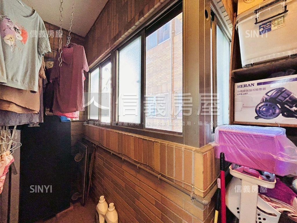 龍安《真愛Ｅ區》３房車位房屋室內格局與周邊環境
