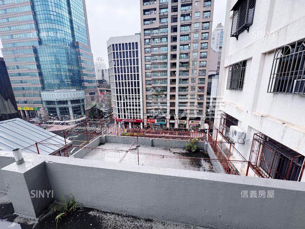 中正三路雙金透店房屋室內格局與周邊環境