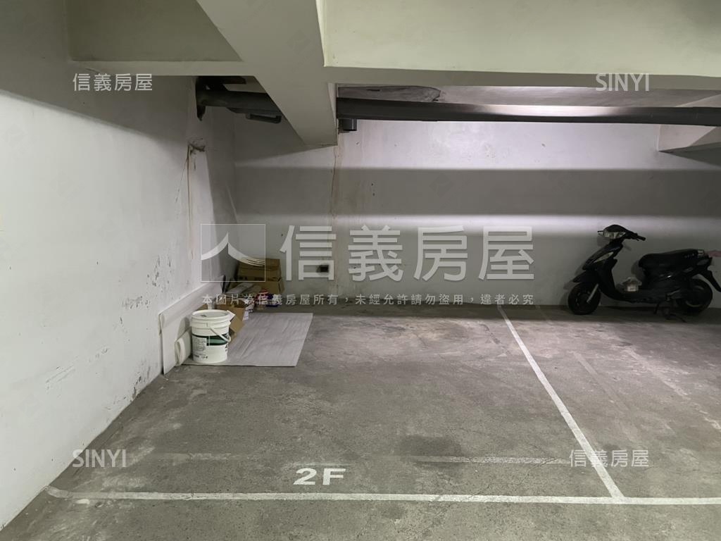 信義捷運旁大四房車位房屋室內格局與周邊環境