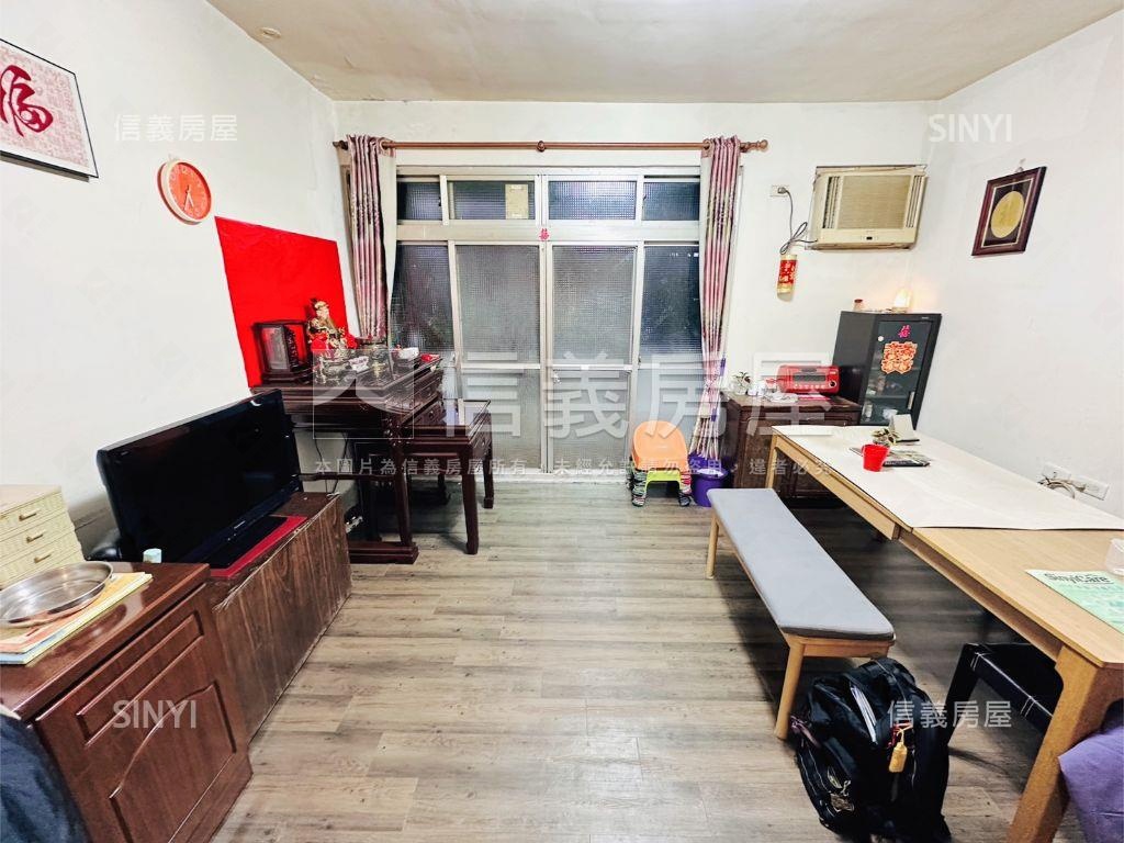 青潭屋況優質邊間三房房屋室內格局與周邊環境