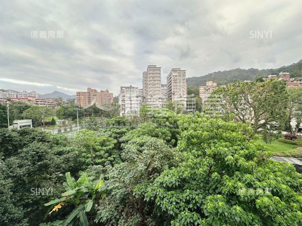 青潭屋況優質邊間三房房屋室內格局與周邊環境