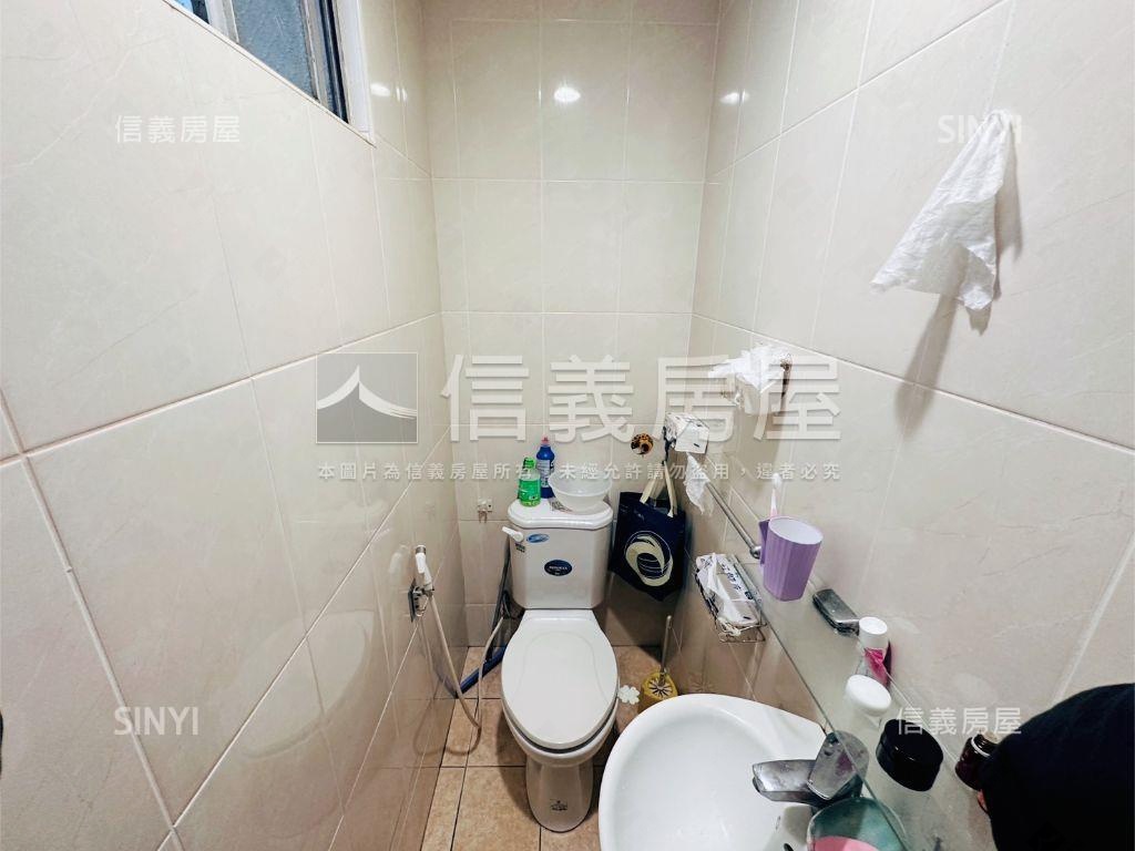 青潭屋況優質邊間三房房屋室內格局與周邊環境