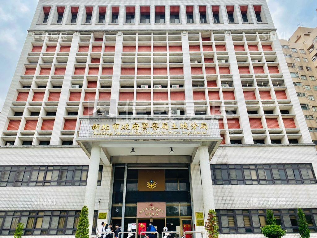 近海山低總成家三房美寓房屋室內格局與周邊環境