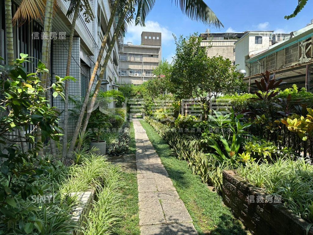 儒林天廈後棟四房車位房屋室內格局與周邊環境