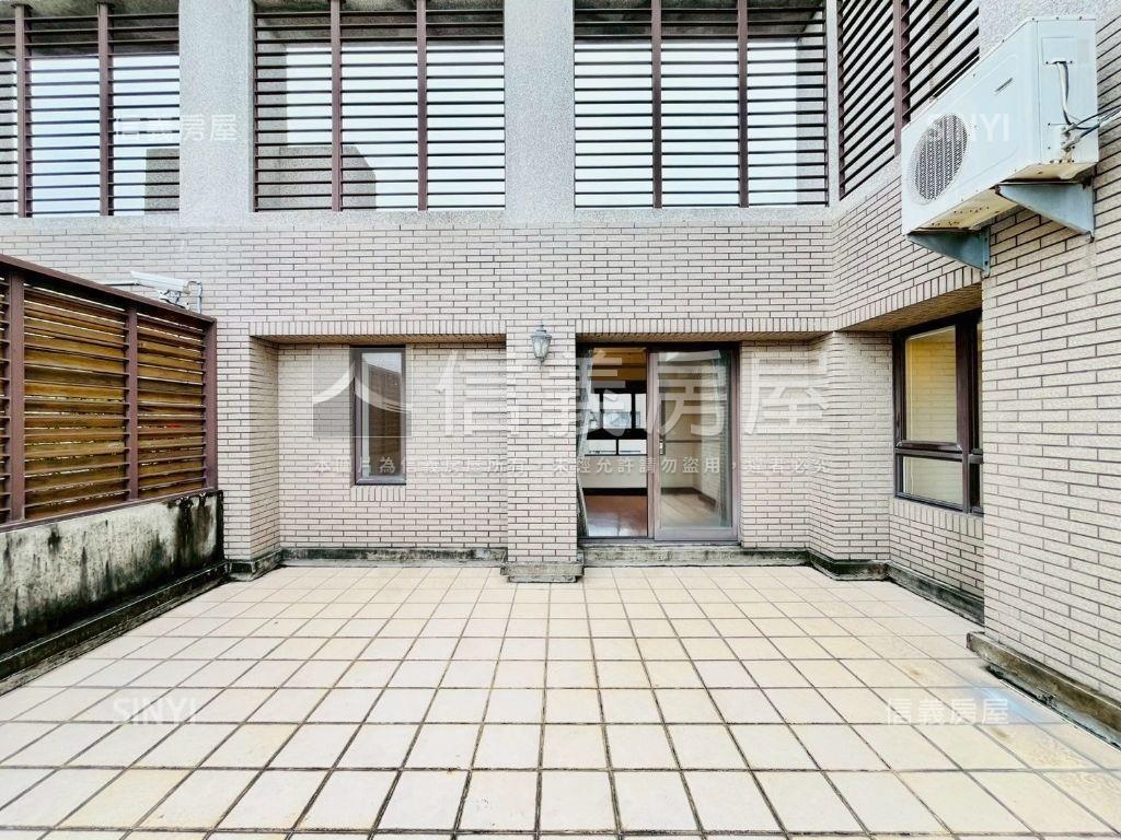 帥帝王戶正崇德路雙車位讚房屋室內格局與周邊環境