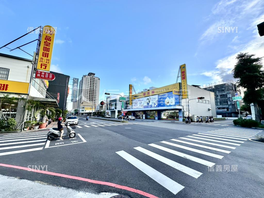 市政核心國泰面寬店面房屋室內格局與周邊環境