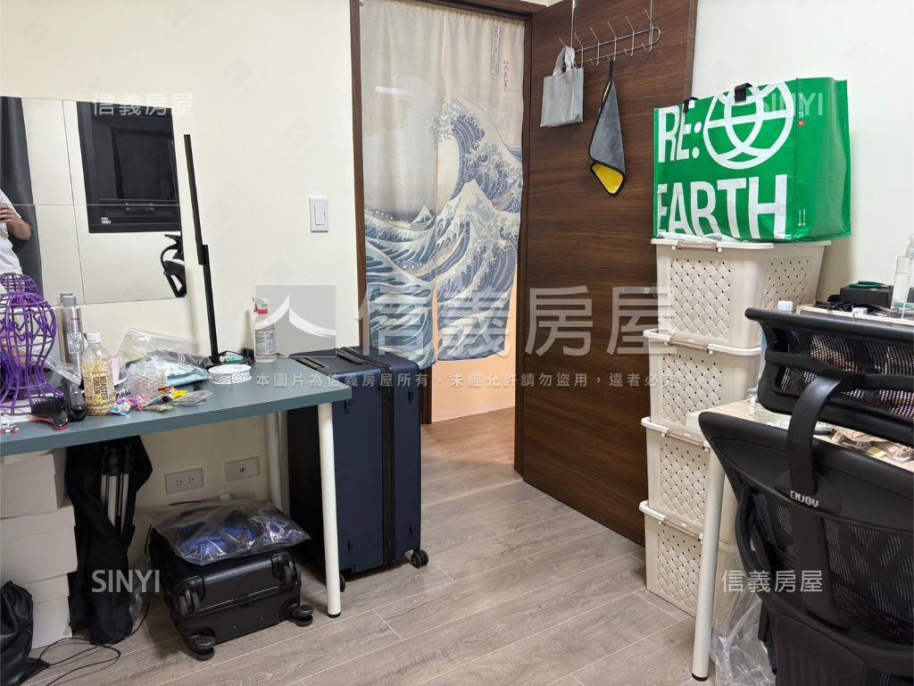夢悅城高ＣＰ值兩房車位房屋室內格局與周邊環境