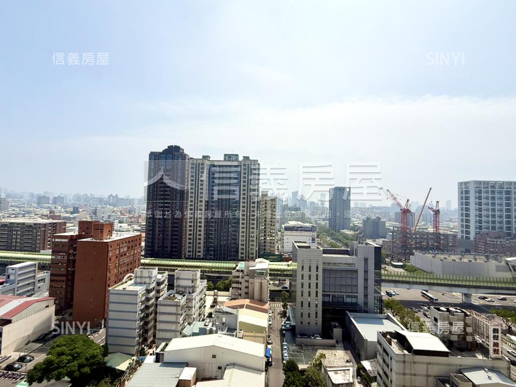 近未來雙捷運市府三房平車房屋室內格局與周邊環境