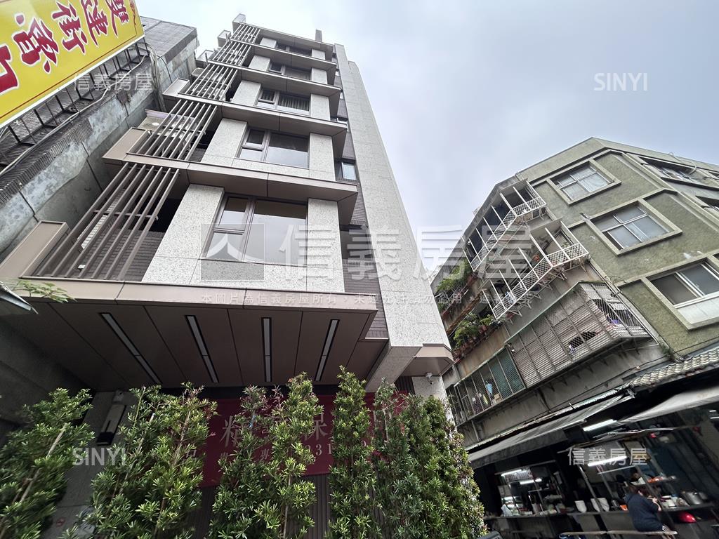 捷運中山臻品公園二房９樓房屋室內格局與周邊環境