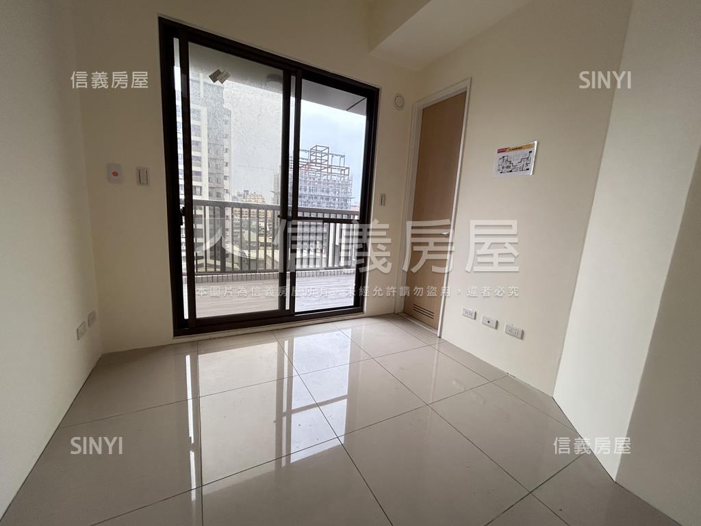 捷運中山臻品公園二房９樓房屋室內格局與周邊環境