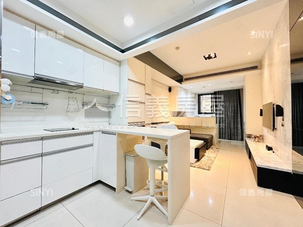 捷運遠雄首府亮麗１房房屋室內格局與周邊環境