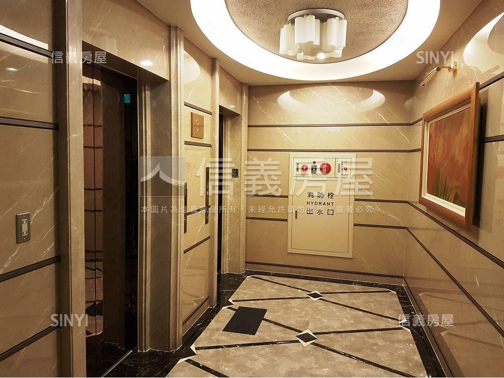 捷運遠雄首府亮麗１房房屋室內格局與周邊環境