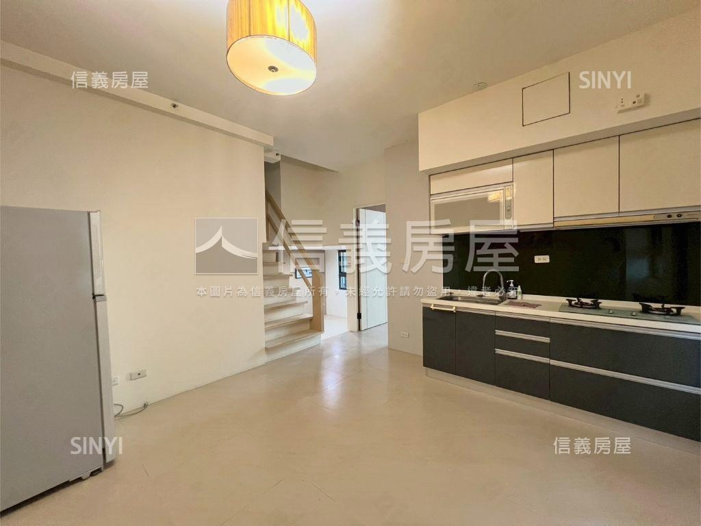 寓見海宅～臥望金色海房屋室內格局與周邊環境