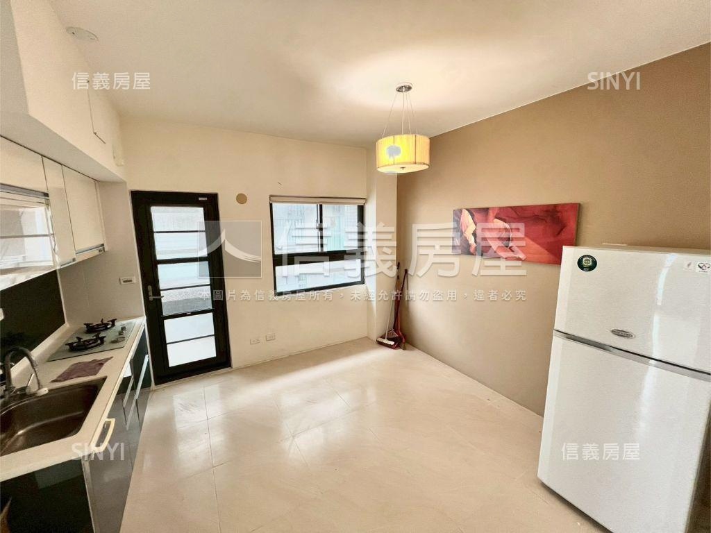 寓見海宅～臥望金色海房屋室內格局與周邊環境