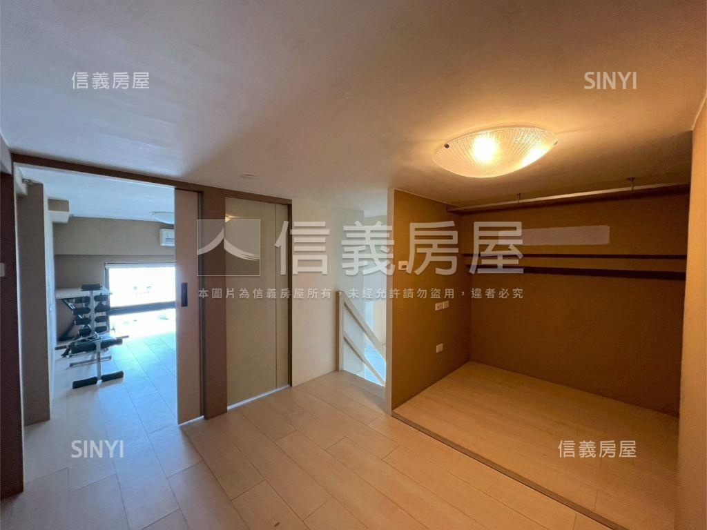 寓見海宅～臥望金色海房屋室內格局與周邊環境