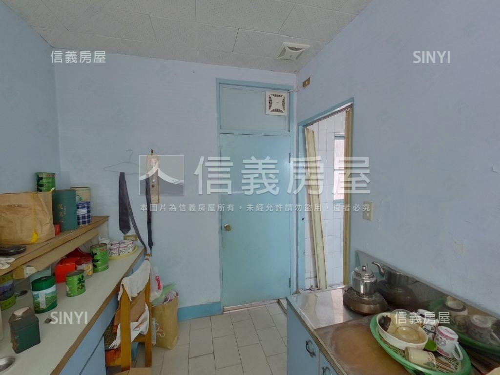 景興國中面寬金店面房屋室內格局與周邊環境