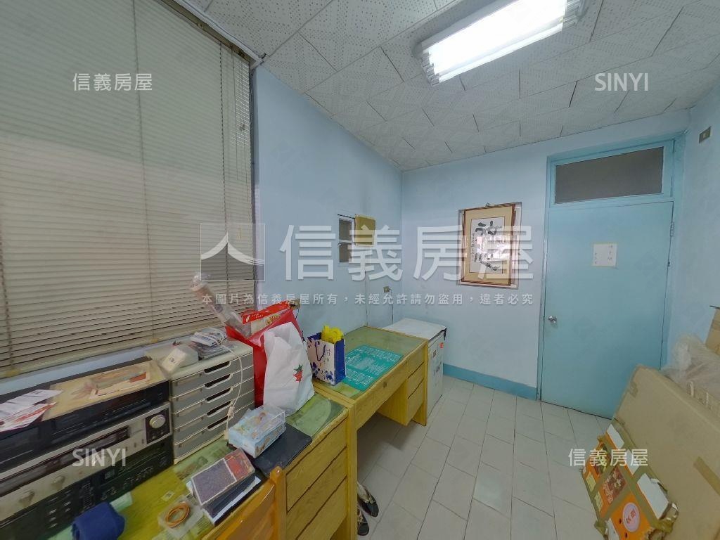 景興國中面寬金店面房屋室內格局與周邊環境