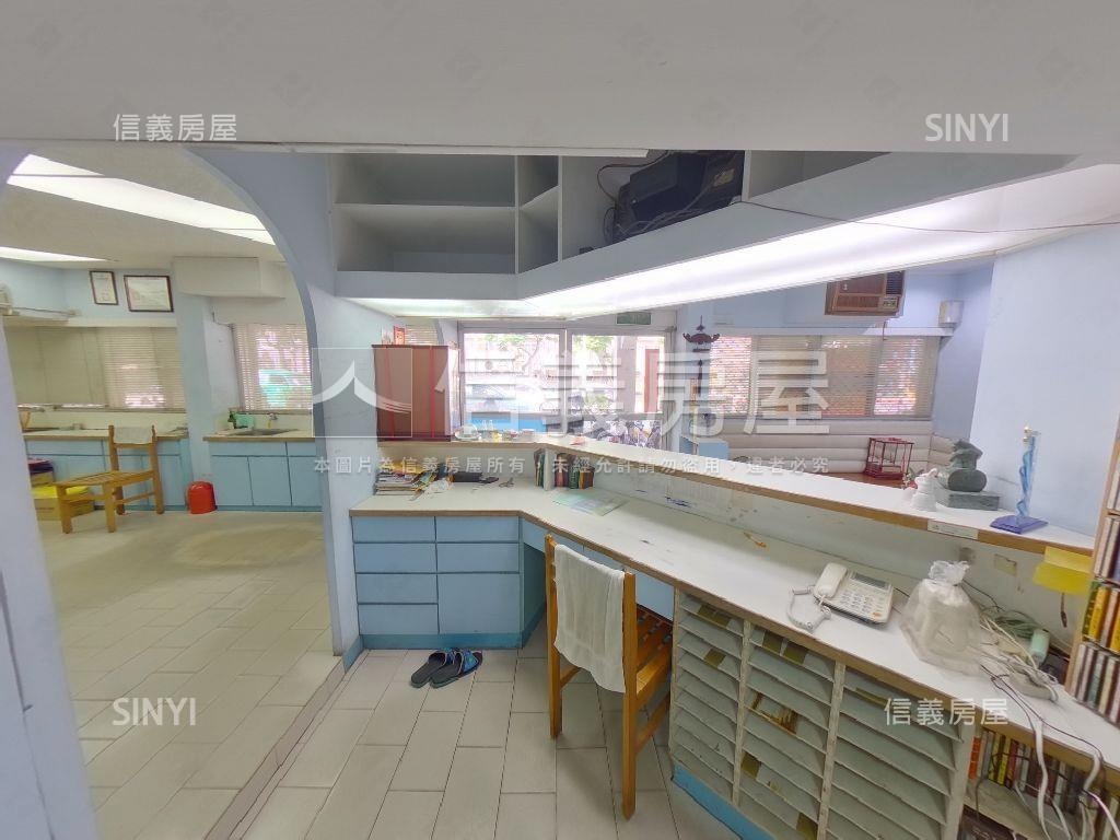景興國中面寬金店面房屋室內格局與周邊環境