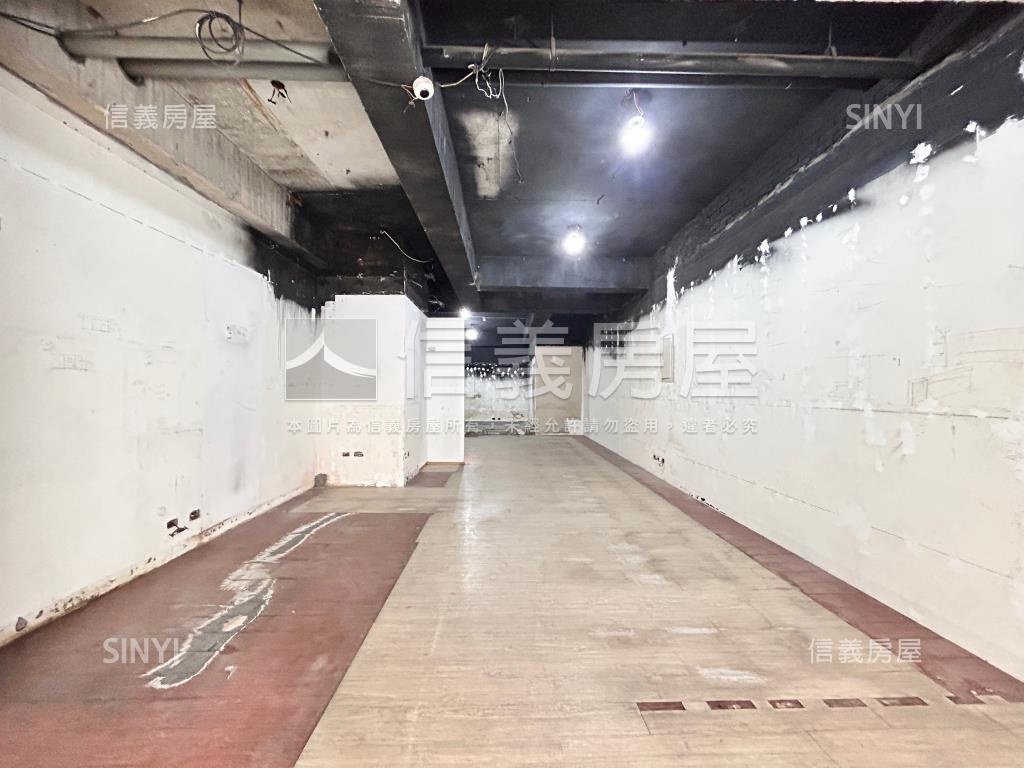 重劃區旁面寬金店面房屋室內格局與周邊環境