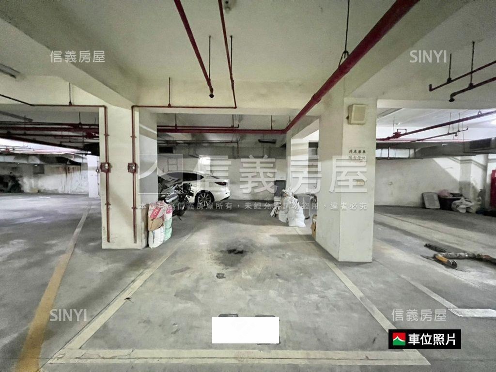 重劃區旁面寬金店面房屋室內格局與周邊環境