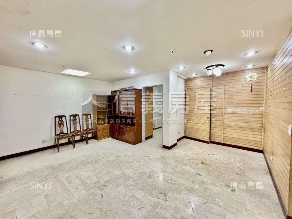 德東３３２房屋室內格局與周邊環境