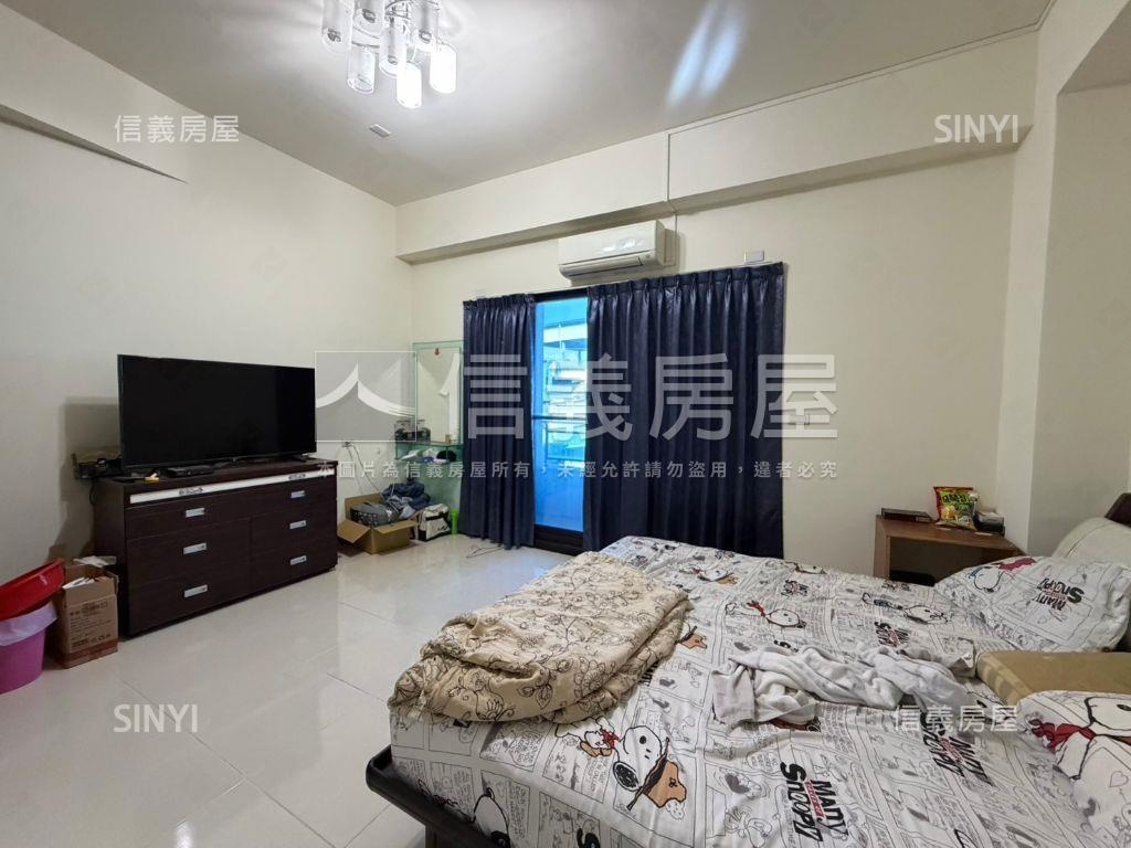 南區約９年大地坪透天房屋室內格局與周邊環境