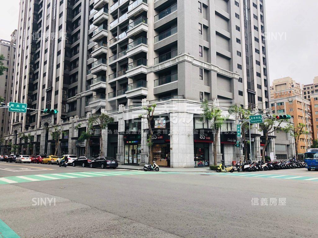 忠孝西路金店面房屋室內格局與周邊環境