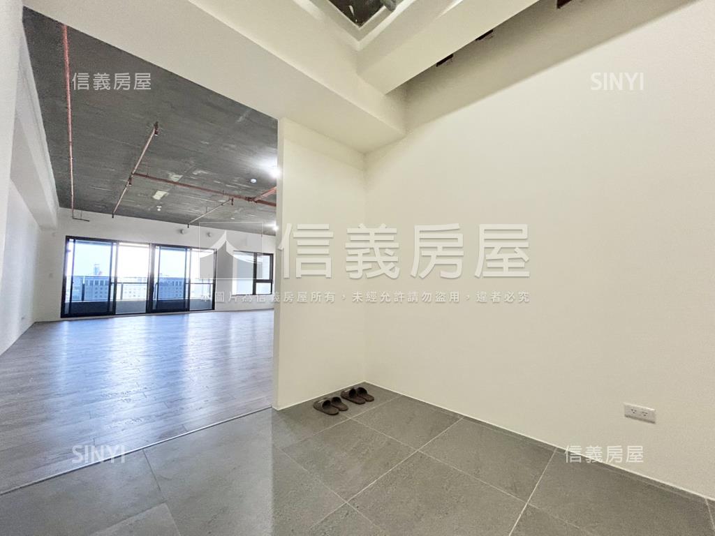 ＵＮＩＰＡＲＫ三房雙平車房屋室內格局與周邊環境