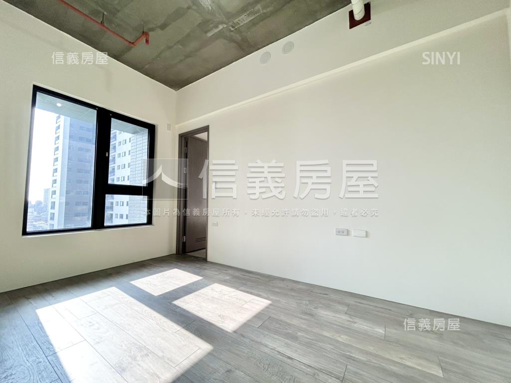 ＵＮＩＰＡＲＫ三房雙平車房屋室內格局與周邊環境