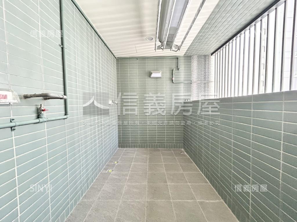 ＵＮＩＰＡＲＫ三房雙平車房屋室內格局與周邊環境