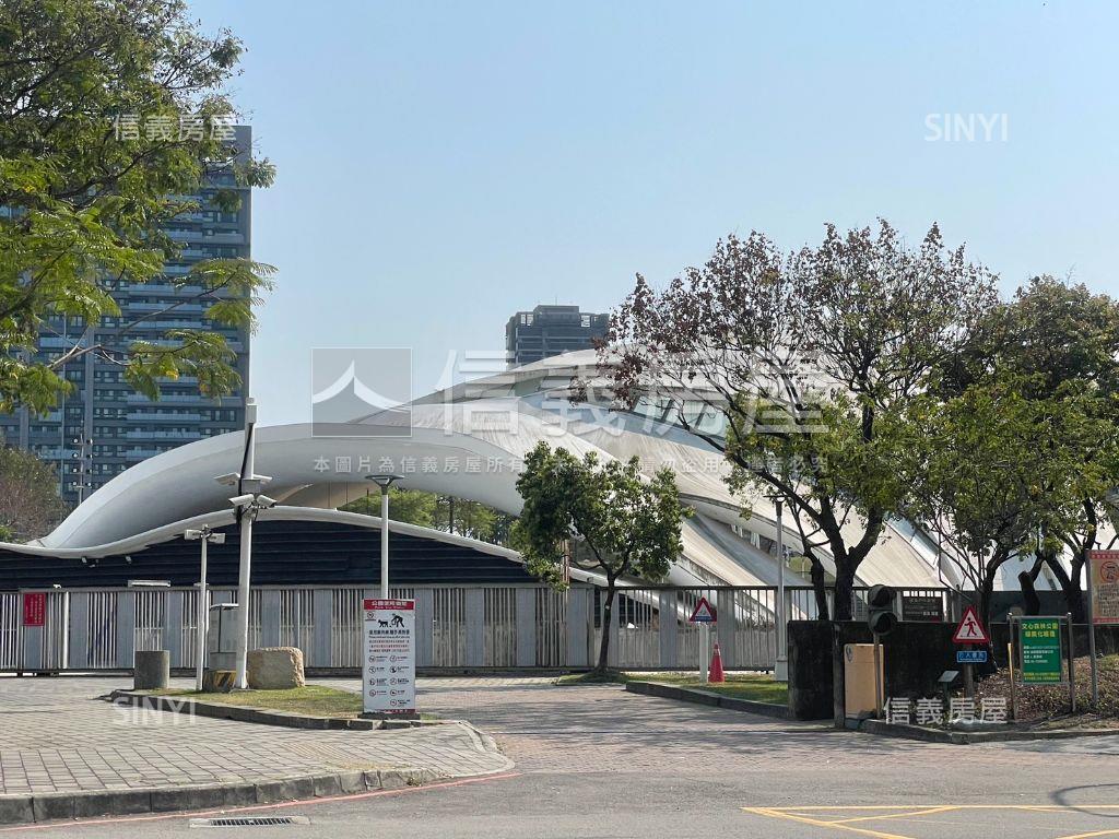 正向上路金店面房屋室內格局與周邊環境