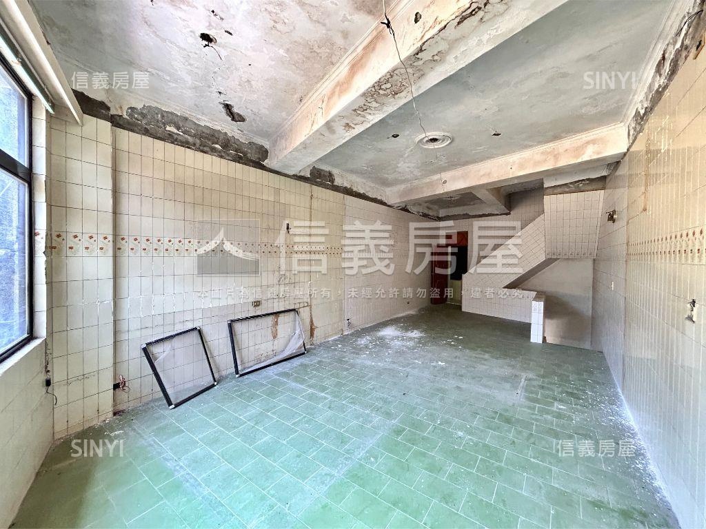 頂溪捷運市場透天房屋室內格局與周邊環境